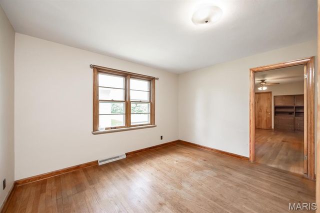 1213 E C Street, Belleville, IL 62221