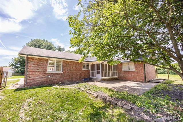 1213 E C Street, Belleville, IL 62221