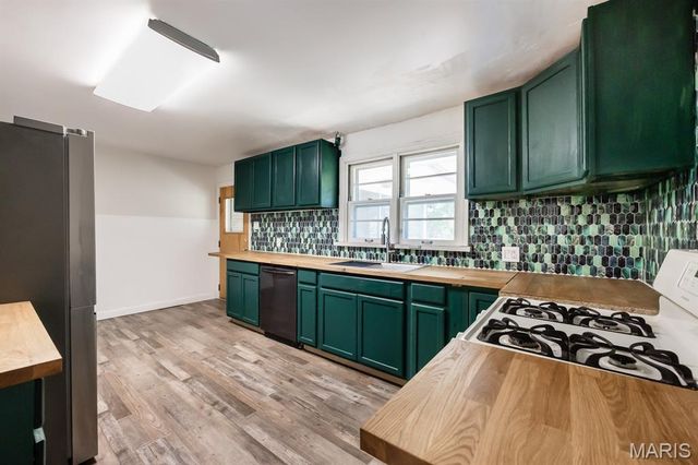 1213 E C Street, Belleville, IL 62221
