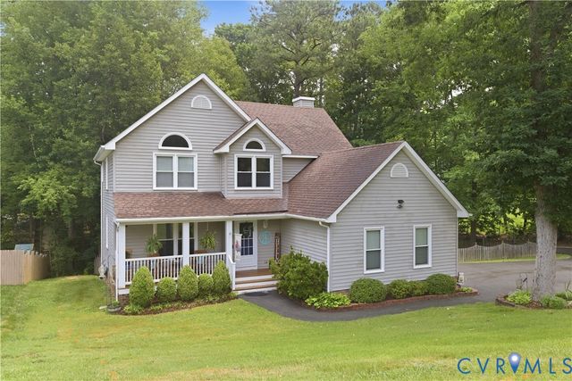 7601 Secretariat Dr, Midlothian, VA 23112