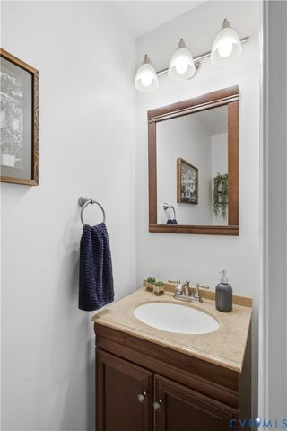 7601 Secretariat Dr, Midlothian, VA 23112