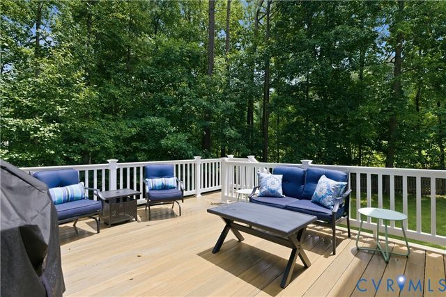 7601 Secretariat Dr, Midlothian, VA 23112