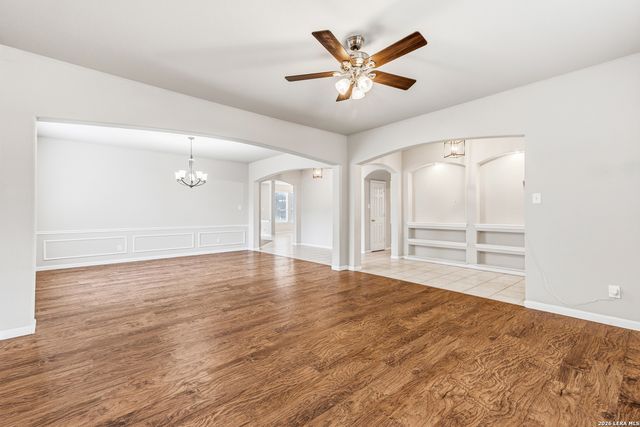8715 Sandia Cir, Helotes, TX 78023
