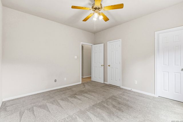8715 Sandia Cir, Helotes, TX 78023