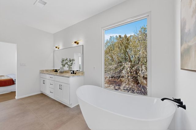 91 Cerro Alto Road, Lamy, NM 87540