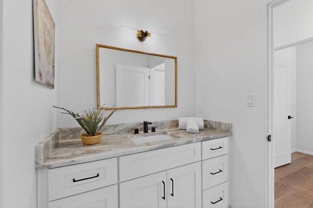 91 Cerro Alto Road, Lamy, NM 87540