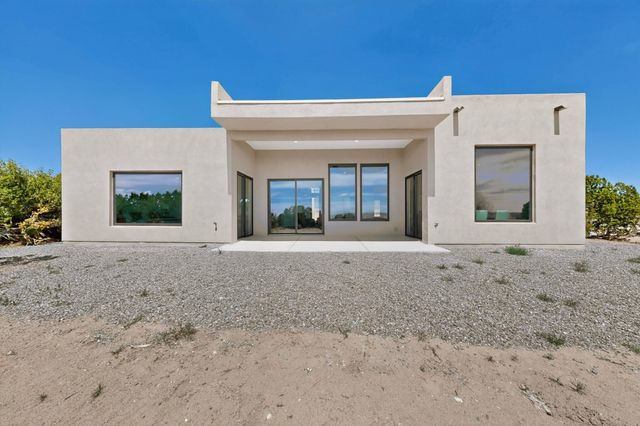 91 Cerro Alto Road, Lamy, NM 87540