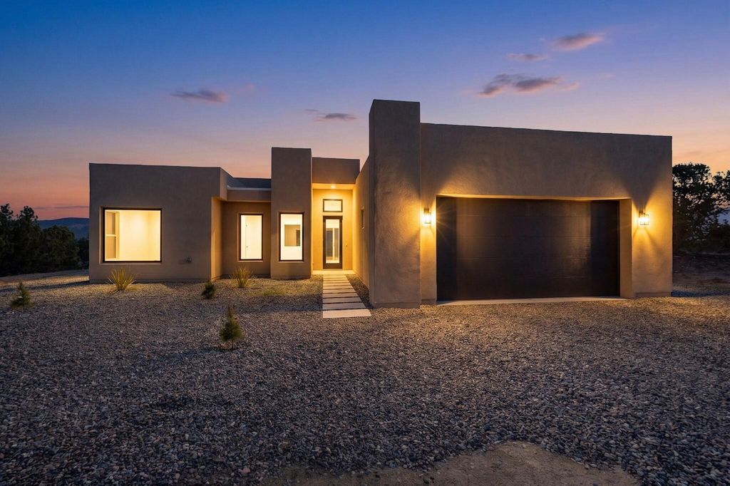 91 Cerro Alto Road, Lamy, NM 87540