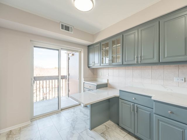 222 Main Street 504, Evanston, IL 60202