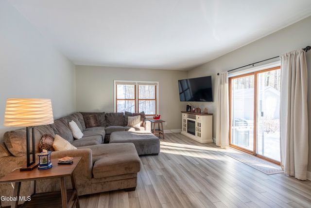 24 Old Deer Camp Road, Saratoga Springs, NY 12866