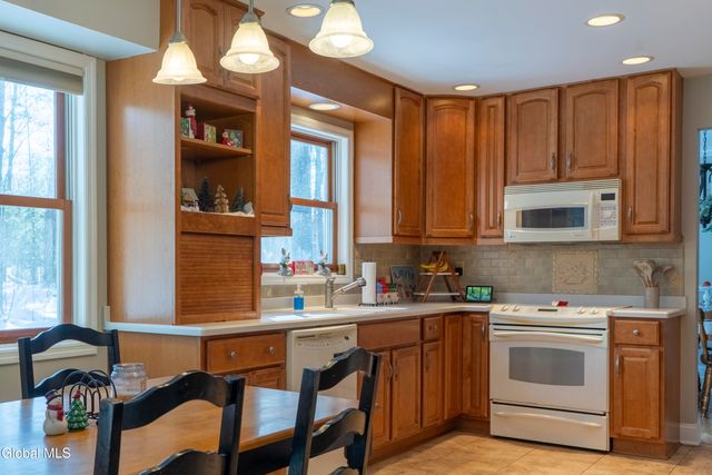 24 Old Deer Camp Road, Saratoga Springs, NY 12866