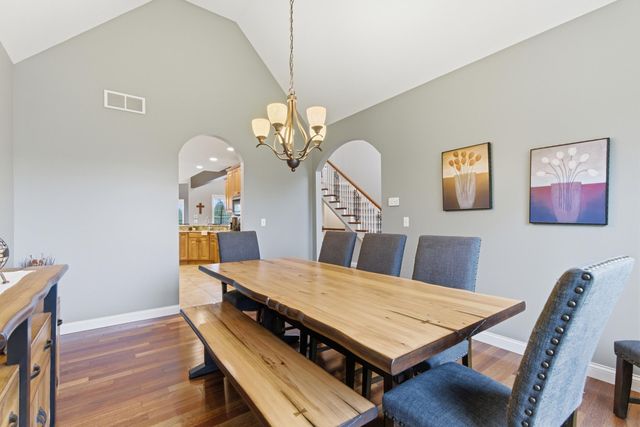 186 Buckskin Lane, Valparaiso, IN 46383