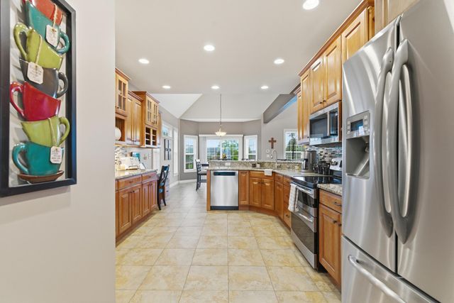 186 Buckskin Lane, Valparaiso, IN 46383