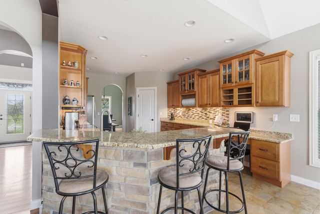 186 Buckskin Lane, Valparaiso, IN 46383
