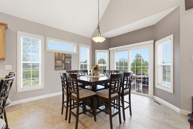 186 Buckskin Lane, Valparaiso, IN 46383