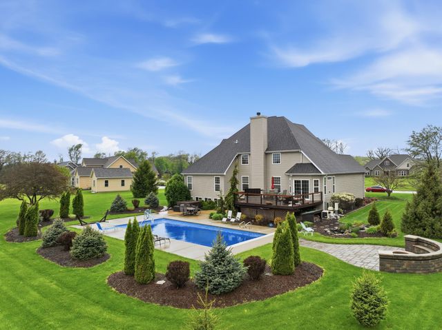 186 Buckskin Lane, Valparaiso, IN 46383