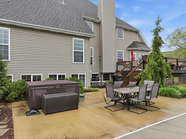 186 Buckskin Lane, Valparaiso, IN 46383