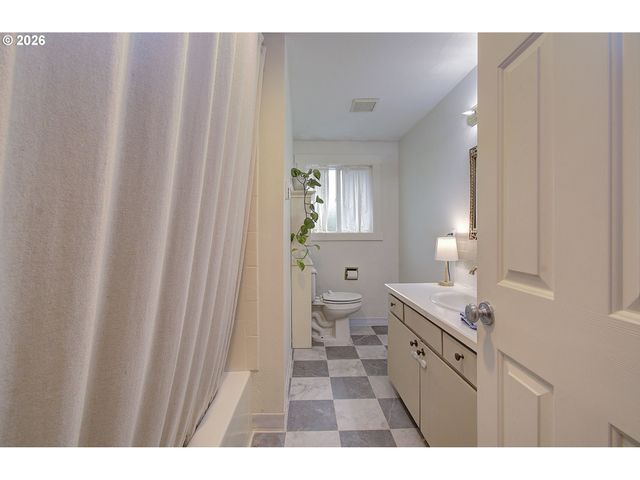 10508 Ne 41ST St, Vancouver, WA 98682
