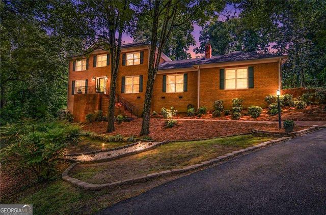 2144 Masonwood Circle, Snellville, GA 30078