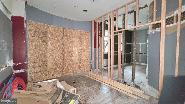 902 S 47TH ST, Philadelphia, PA 19143