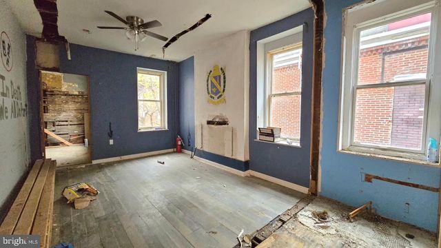 902 S 47TH ST, Philadelphia, PA 19143