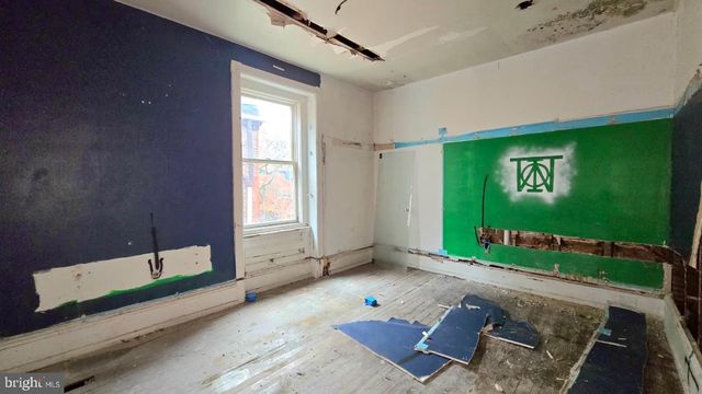 902 S 47TH ST, Philadelphia, PA 19143