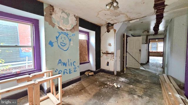 902 S 47TH ST, Philadelphia, PA 19143