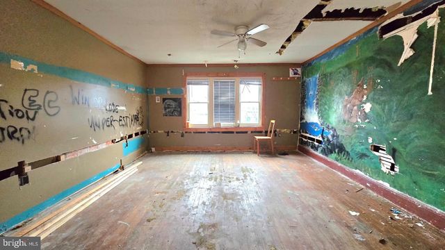 902 S 47TH ST, Philadelphia, PA 19143