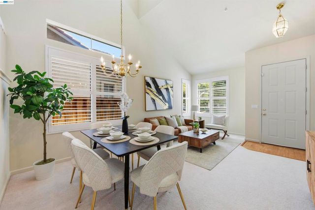 1881 Serpentine Dr, Union City, CA 94587
