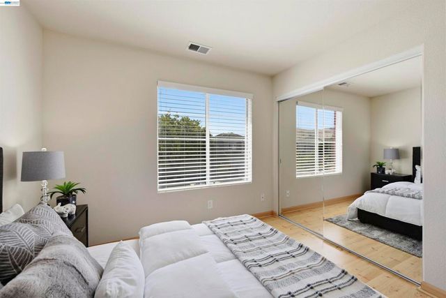 1881 Serpentine Dr, Union City, CA 94587