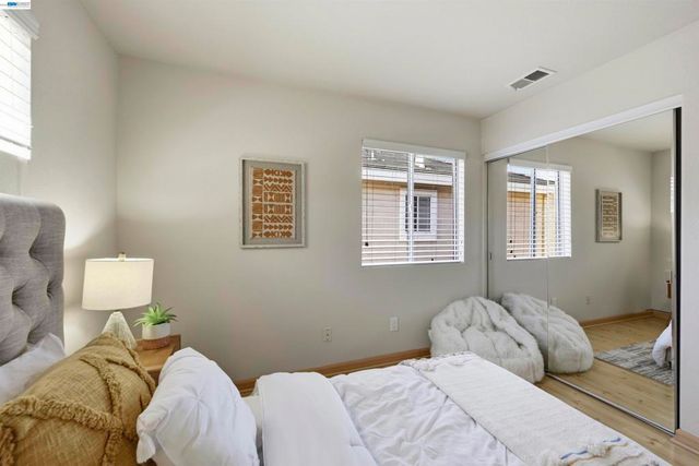 1881 Serpentine Dr, Union City, CA 94587