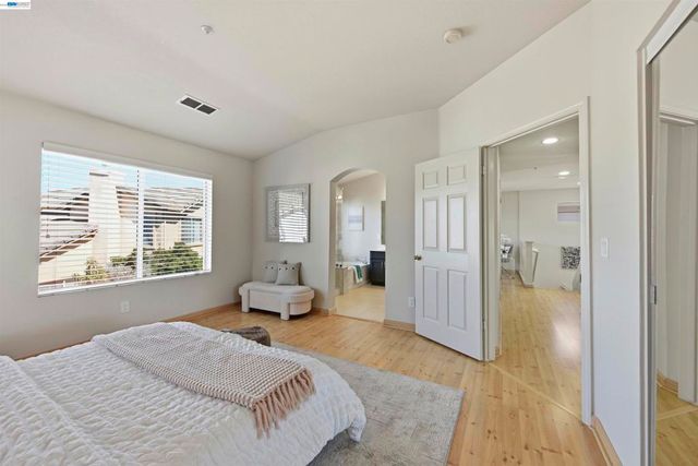 1881 Serpentine Dr, Union City, CA 94587