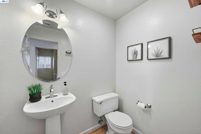 1881 Serpentine Dr, Union City, CA 94587