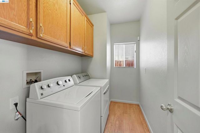 1881 Serpentine Dr, Union City, CA 94587