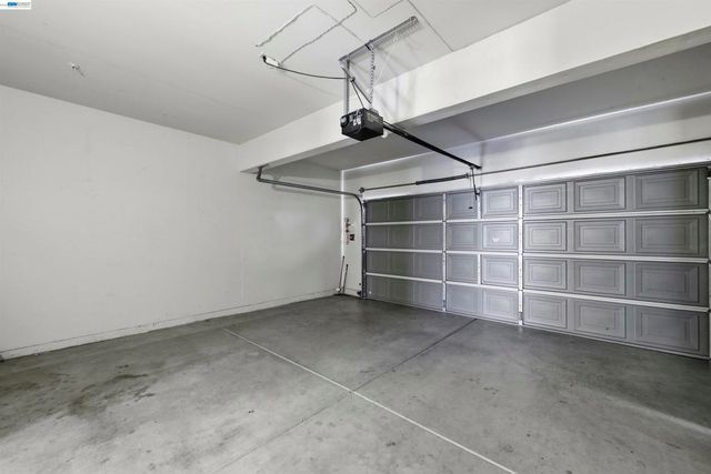 1881 Serpentine Dr, Union City, CA 94587