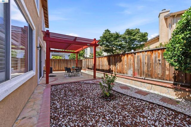 1881 Serpentine Dr, Union City, CA 94587