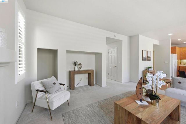 1881 Serpentine Dr, Union City, CA 94587