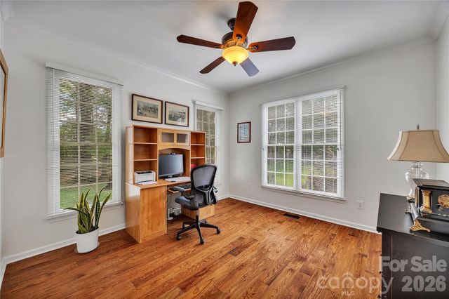 5709 Woodridge Court NW, Concord, NC 28027