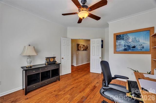 5709 Woodridge Court NW, Concord, NC 28027
