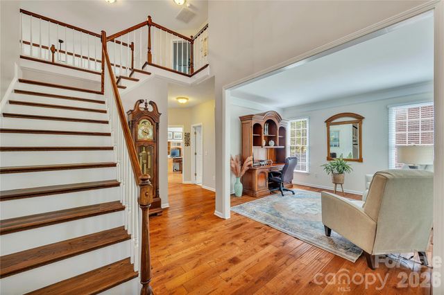 5709 Woodridge Court NW, Concord, NC 28027