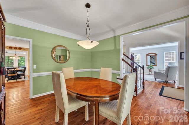 5709 Woodridge Court NW, Concord, NC 28027
