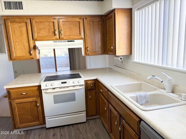 926 S 79TH Way, Mesa, AZ 85208