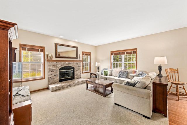 2966 Gateway AVENUE, Hartford, WI 53027