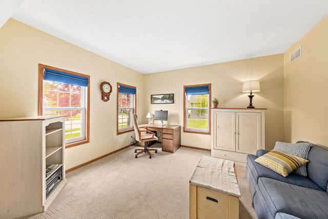 2966 Gateway AVENUE, Hartford, WI 53027