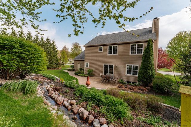 2966 Gateway AVENUE, Hartford, WI 53027
