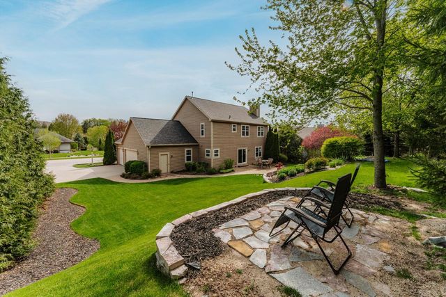 2966 Gateway AVENUE, Hartford, WI 53027