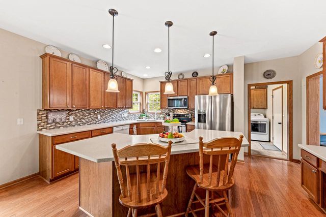 2966 Gateway AVENUE, Hartford, WI 53027