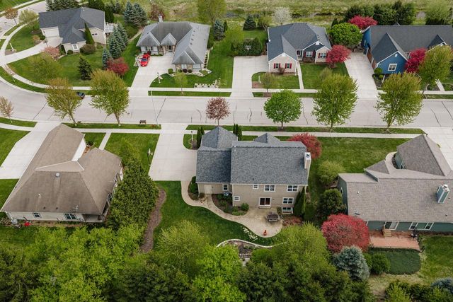 2966 Gateway AVENUE, Hartford, WI 53027