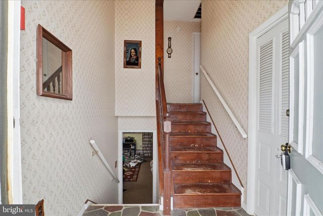 11 HILLYMEDE DR, Hummelstown, PA 17036