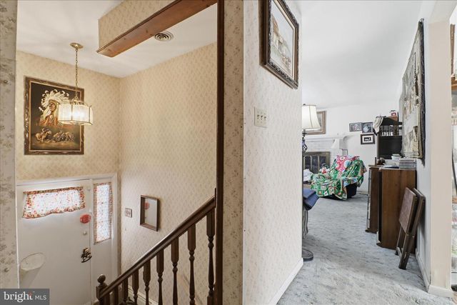 11 HILLYMEDE DR, Hummelstown, PA 17036